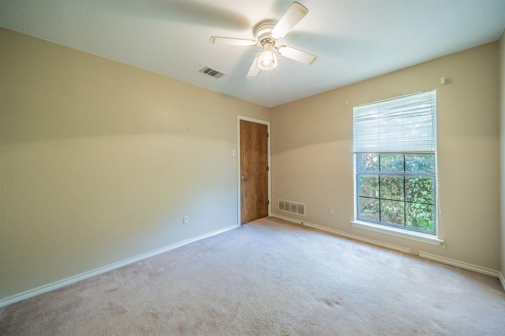 529 Winston Street Property Photo 14