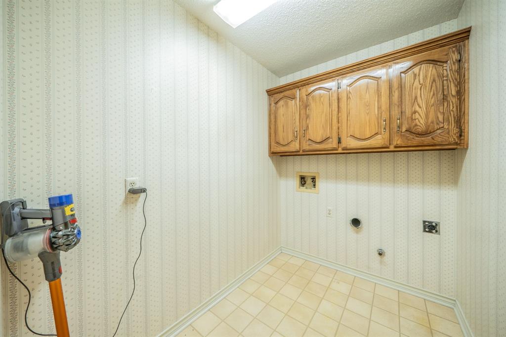 529 Winston Street Property Photo 18