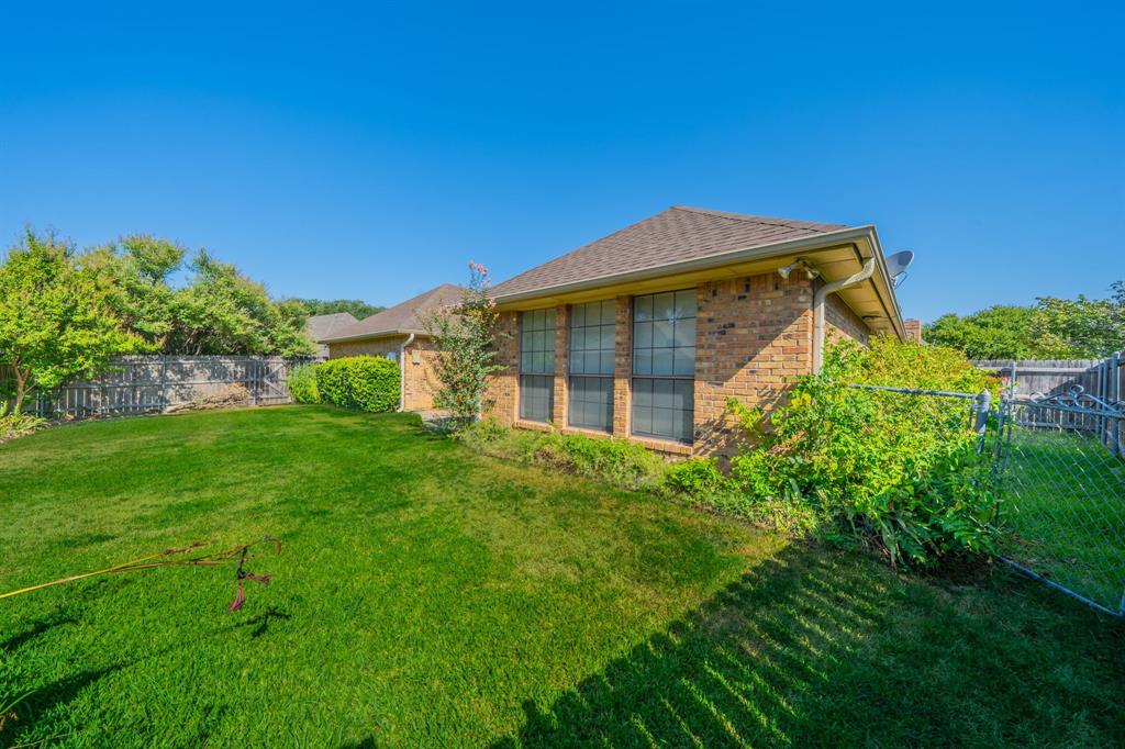 529 Winston Street Property Photo 23