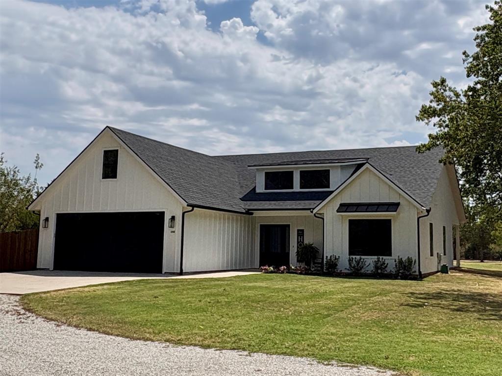 192 Hagerman Road Property Photo 1