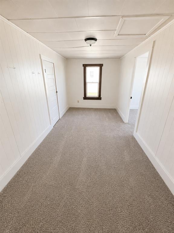 105 Brookshire Property Photo 6