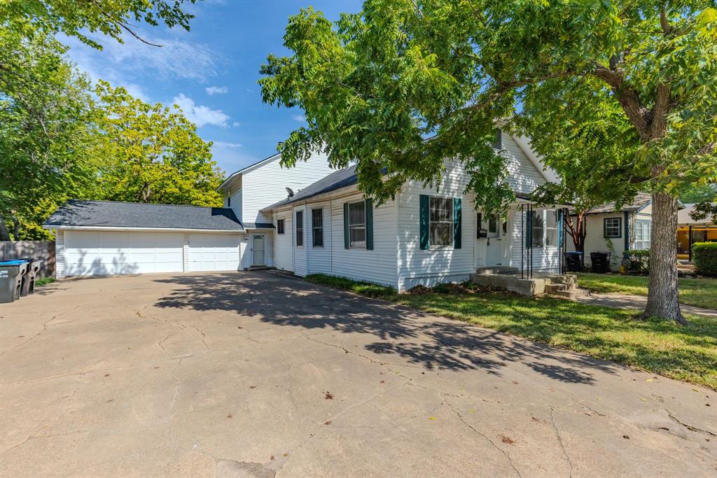 3821 Pine Street Property Photo 1