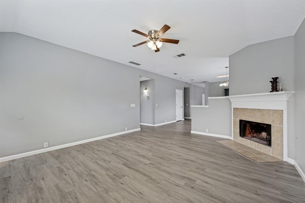 2509 Aiken Lane Property Photo 4