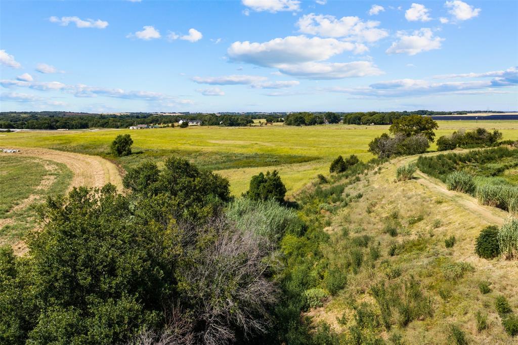 4562 Hwy 77 Property Photo 4