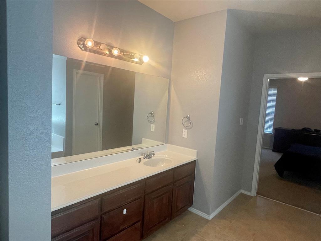 908 John Kennedy Drive Property Photo 8