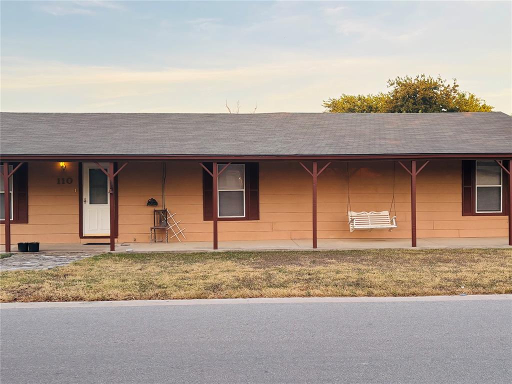 110 N Love Avenue Property Photo 2