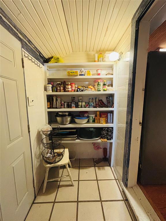 110 N Love Avenue Property Photo 6