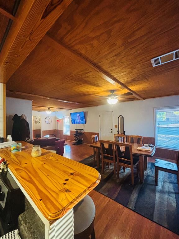 110 N Love Avenue Property Photo 14