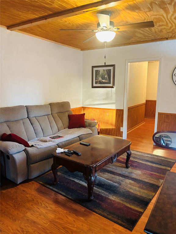 110 N Love Avenue Property Photo 24