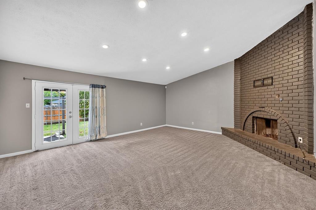 704 Levelland Drive Property Photo 4