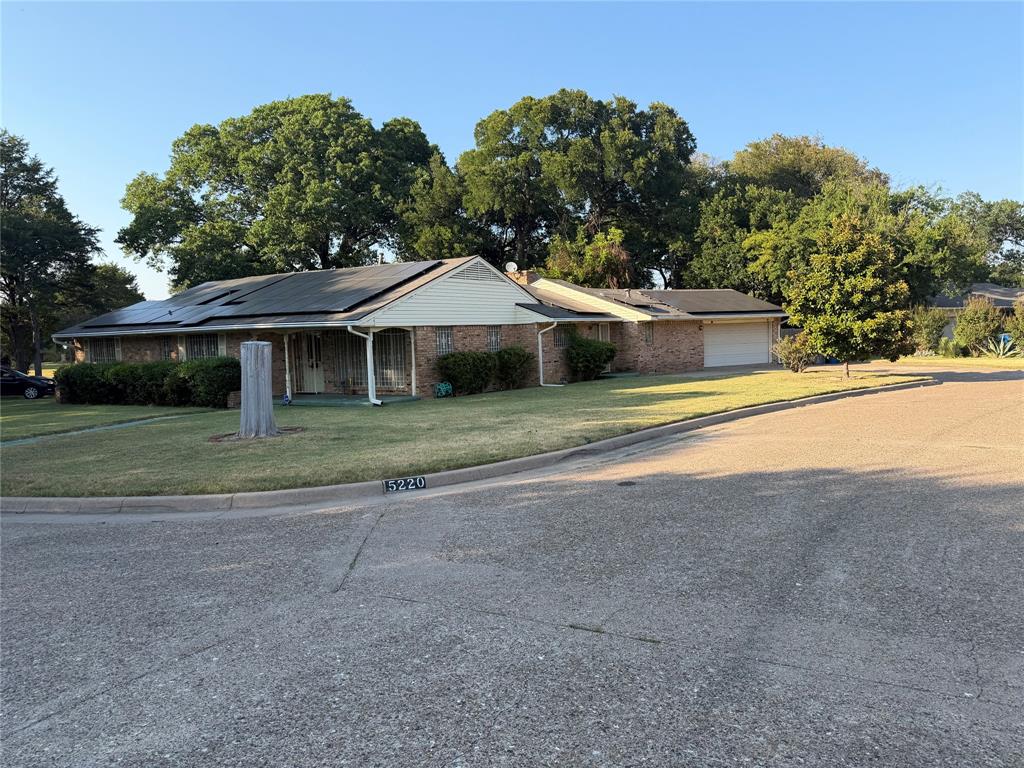 5220 Woodsboro Lane Property Photo 1