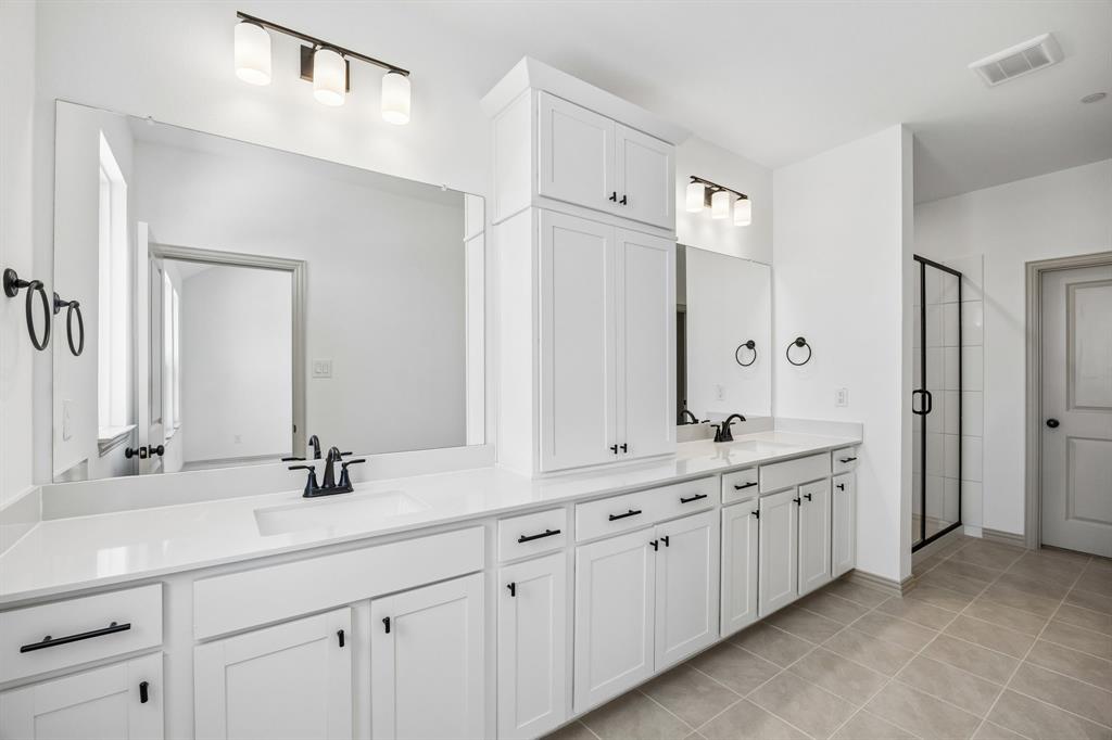 1013 Magdalena Way Property Photo 12