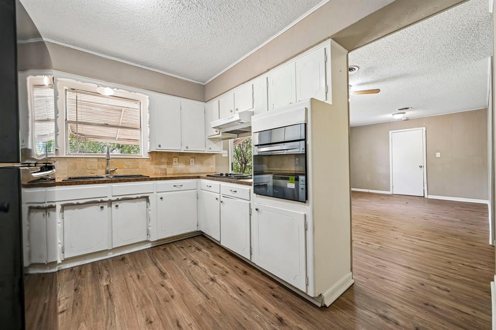 105 S Hickory Avenue Property Photo 11