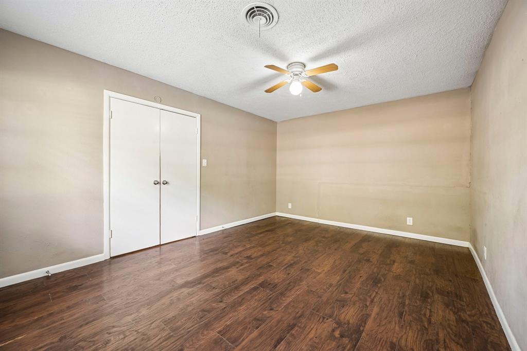 105 S Hickory Avenue Property Photo 14