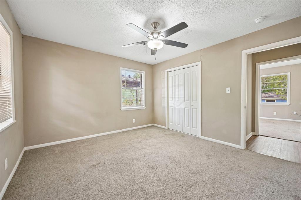105 S Hickory Avenue Property Photo 18