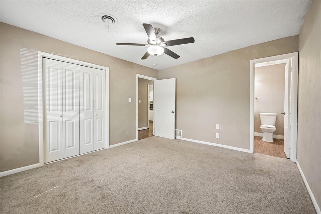 105 S Hickory Avenue Property Photo 20