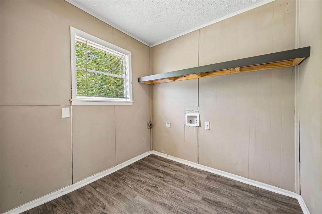 105 S Hickory Avenue Property Photo 24