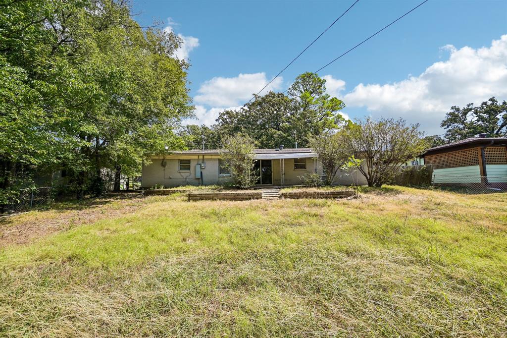 105 S Hickory Avenue Property Photo 31