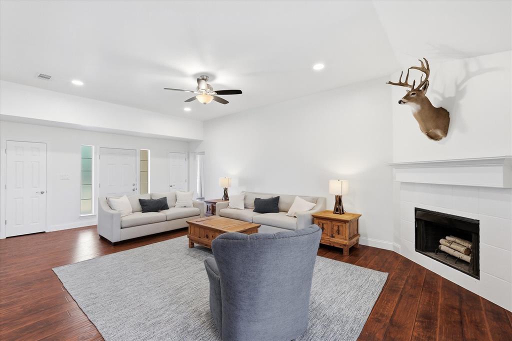 208 Cory Court Property Photo 14