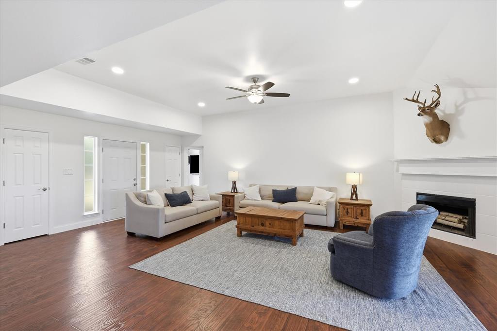208 Cory Court Property Photo 18