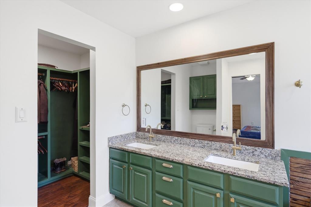 208 Cory Court Property Photo 25