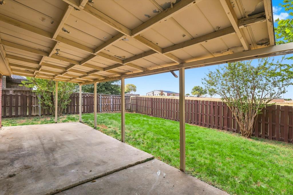 208 Cory Court Property Photo 33