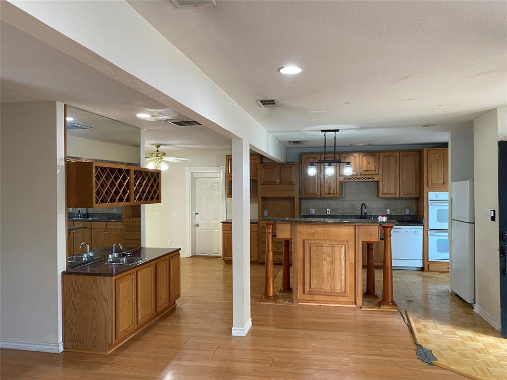 406 S Jefferson Street Property Photo 8