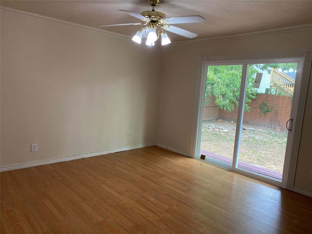 406 S Jefferson Street Property Photo 17