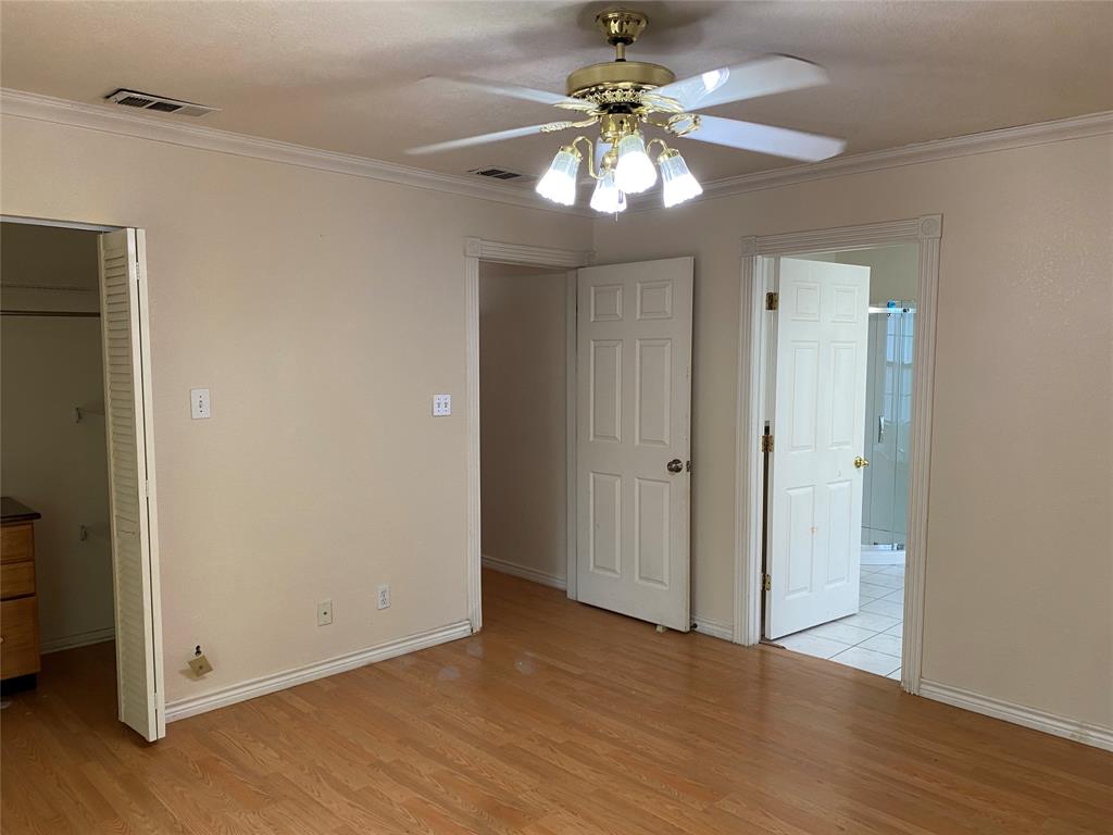 406 S Jefferson Street Property Photo 18