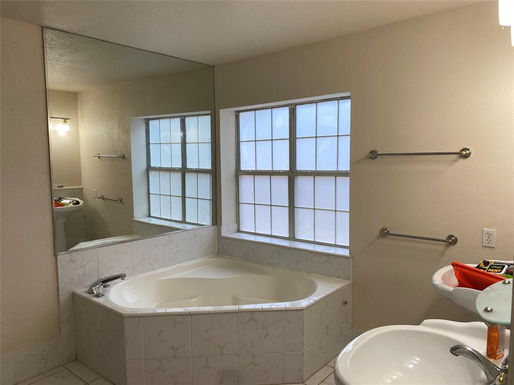 406 S Jefferson Street Property Photo 19
