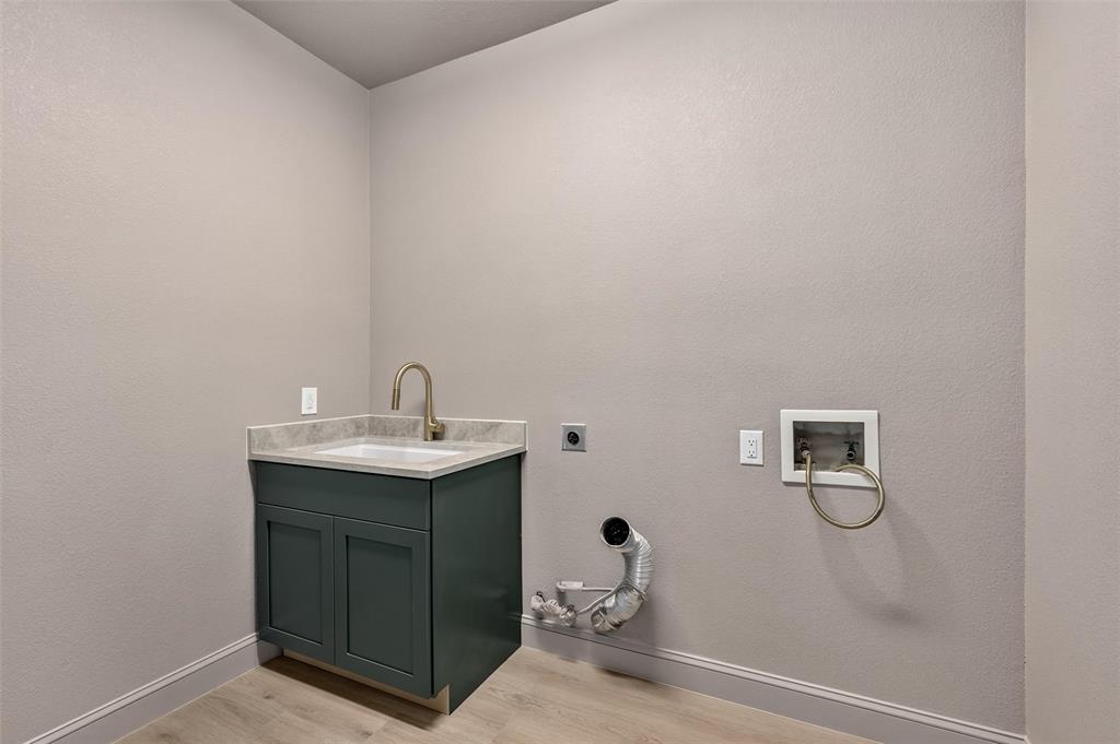 1608 Crown Point Road Property Photo 29