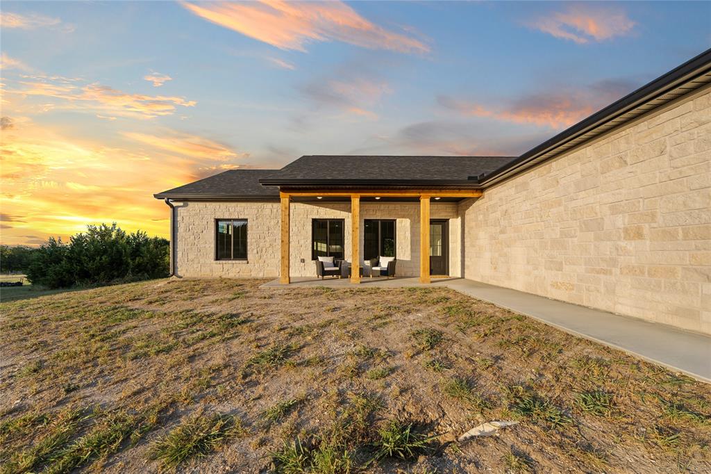 201 Private Road 4296 Property Photo 3