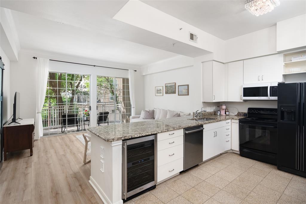 3225 Turtle Creek Boulevard 234 Property Photo 10
