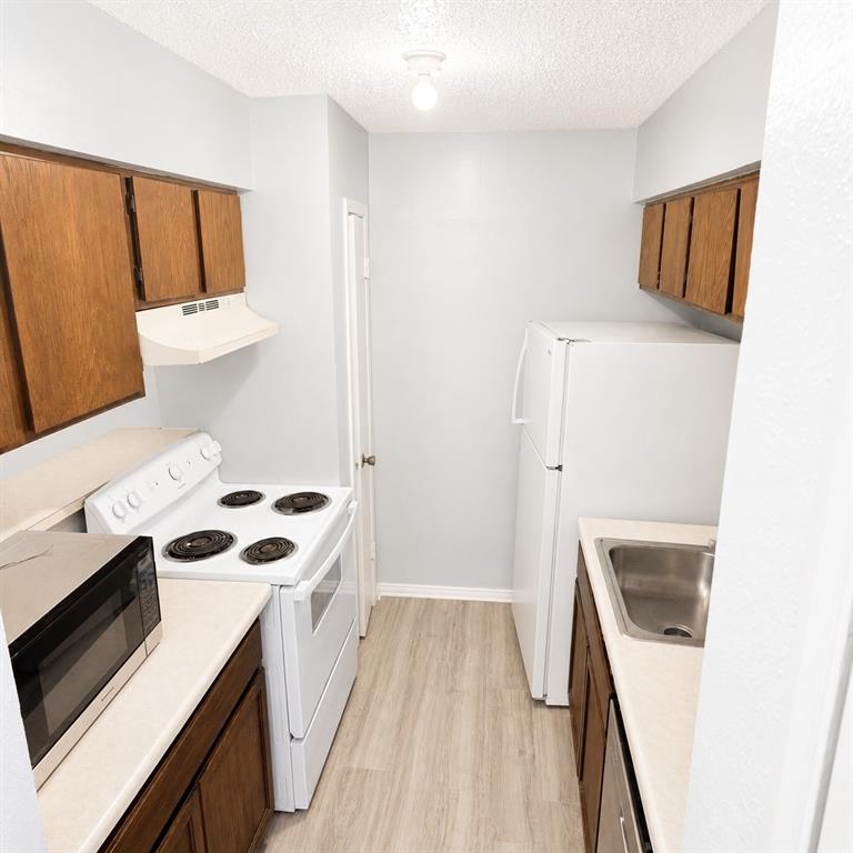 8110 Skillman Street 1002 Property Photo 4