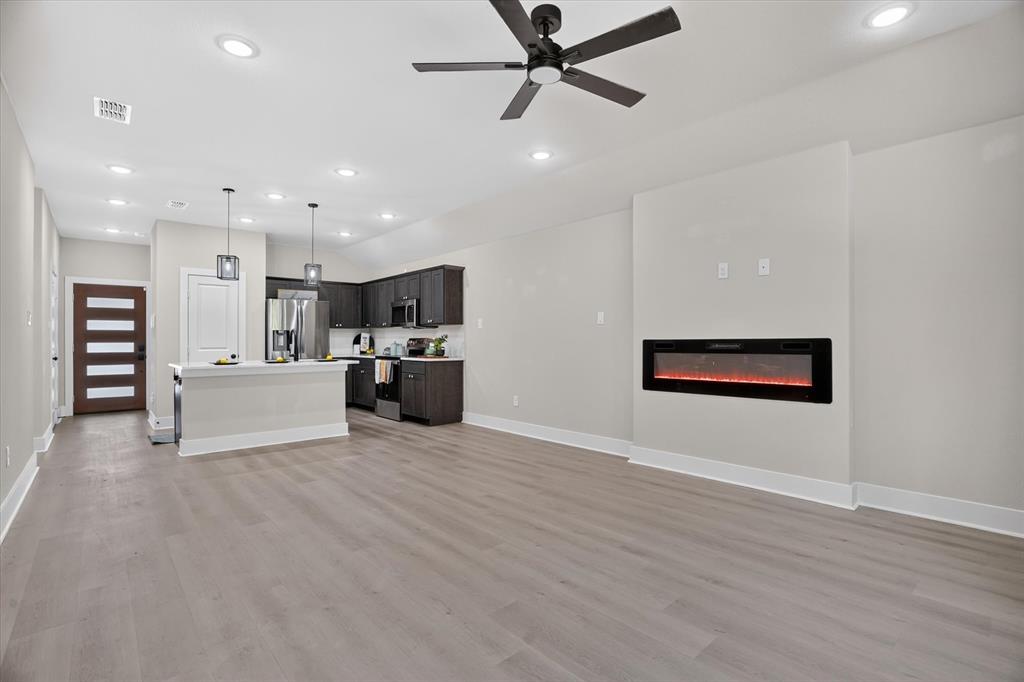 461 Peace Lily Way Property Photo 3