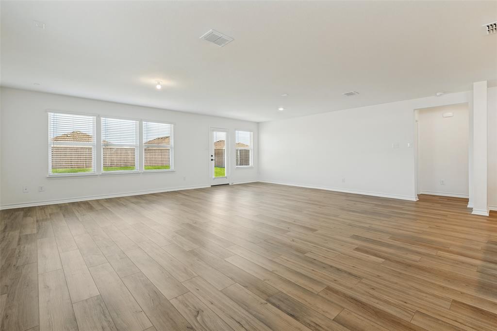 1524 Shady Lane Property Photo 8