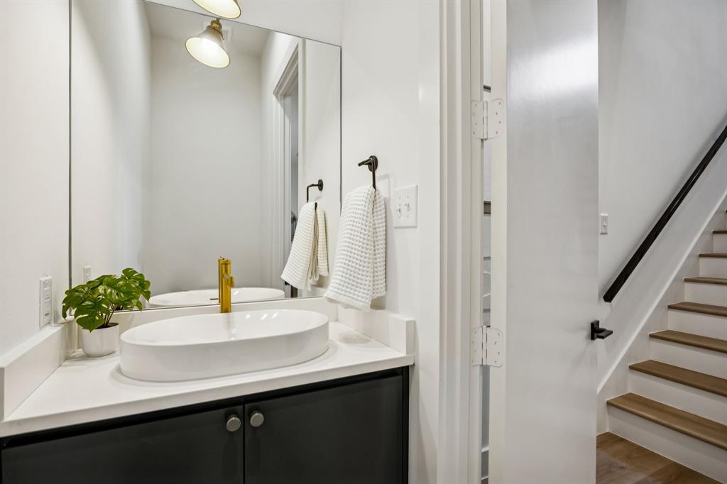 2147 Mail Avenue 101 Property Photo 8