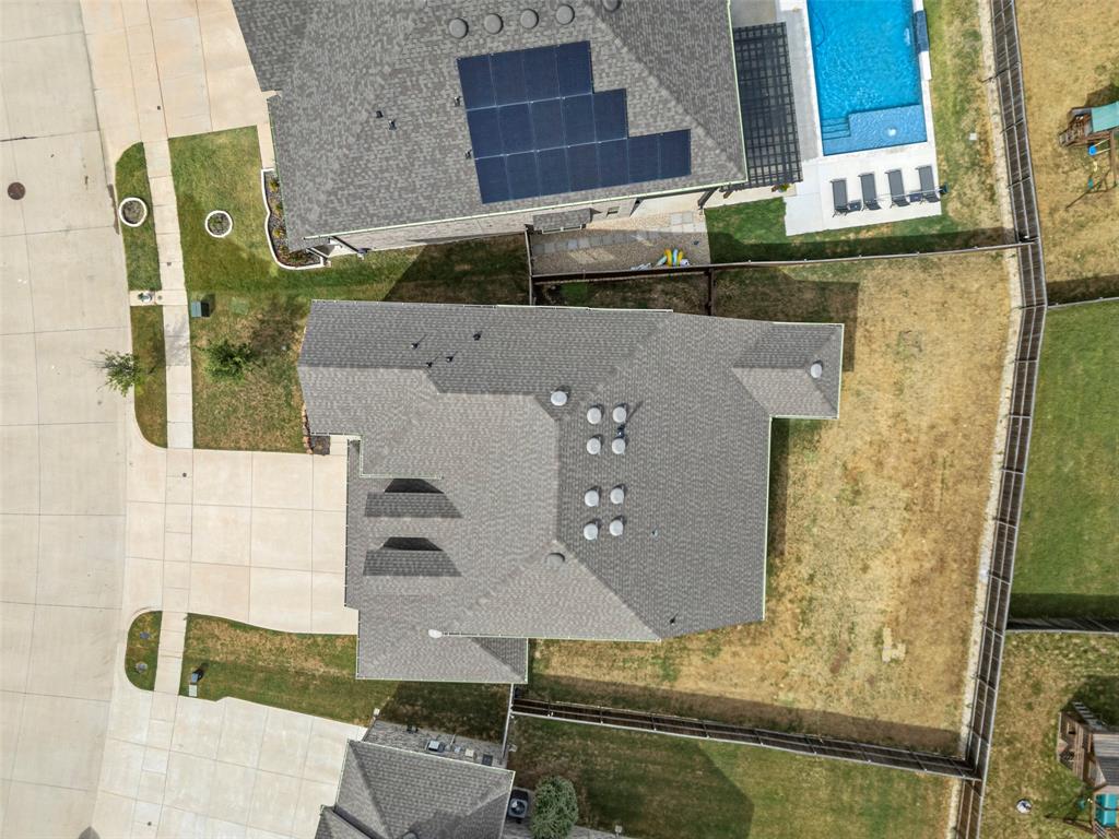 1501 White Water Way Property Photo 24