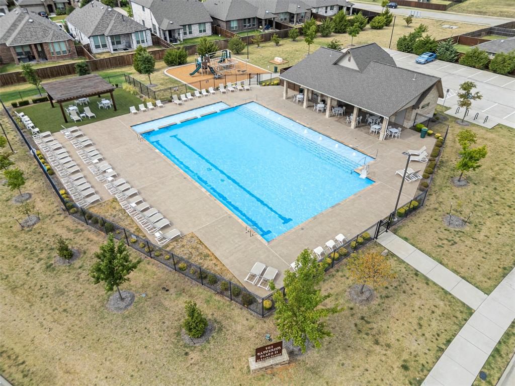 1501 White Water Way Property Photo 40