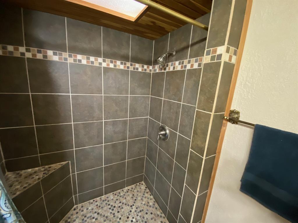603 W 11th Street Property Photo 25