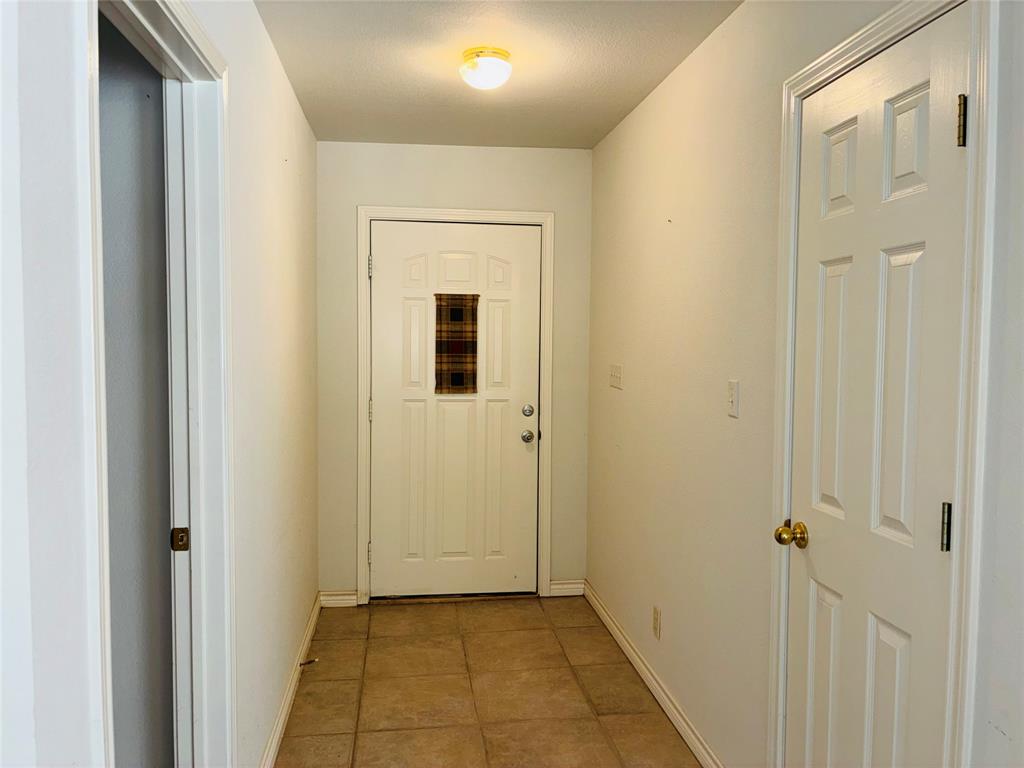 6703 Lejeune Court Property Photo 9