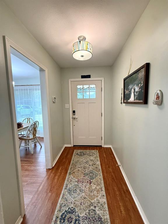 7514 Camelback Drive Property Photo 4
