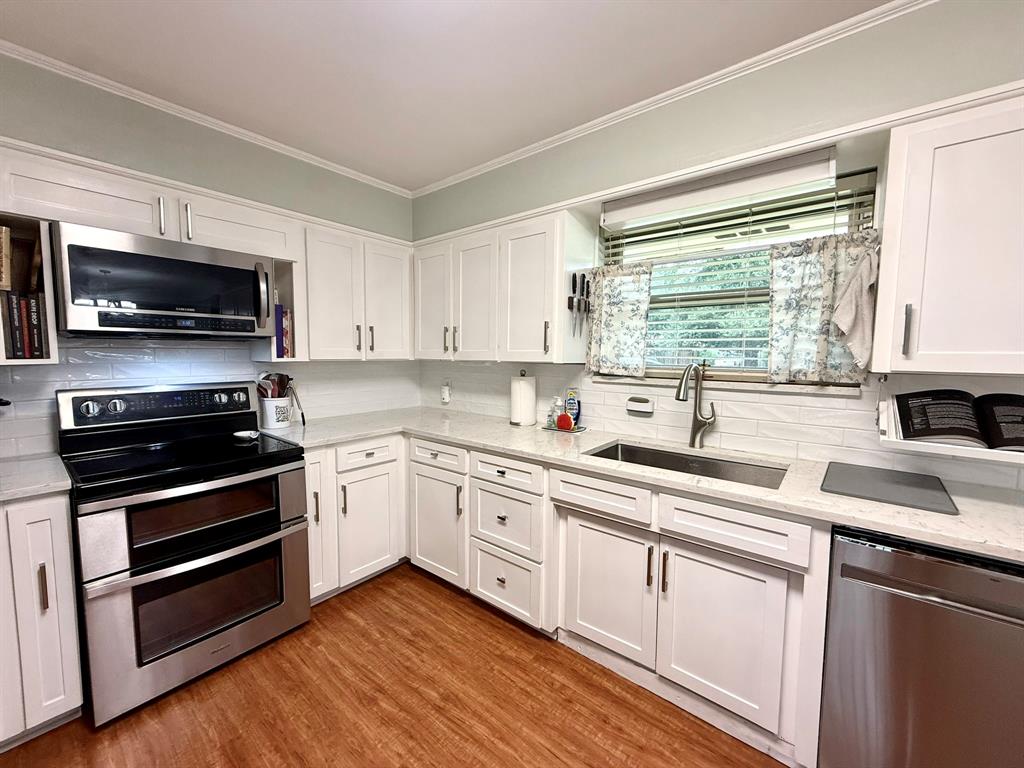 7514 Camelback Drive Property Photo 6