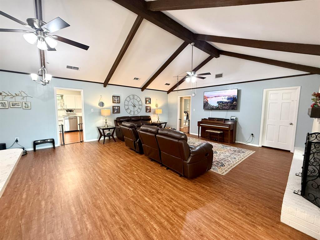 7514 Camelback Drive Property Photo 12