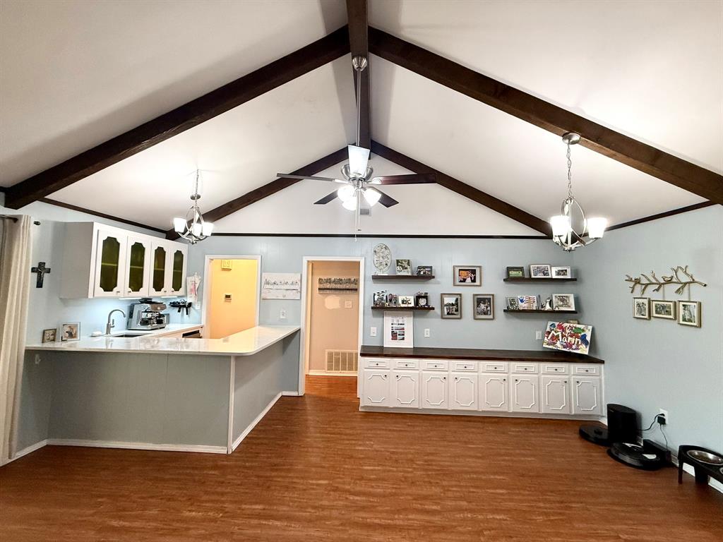 7514 Camelback Drive Property Photo 13