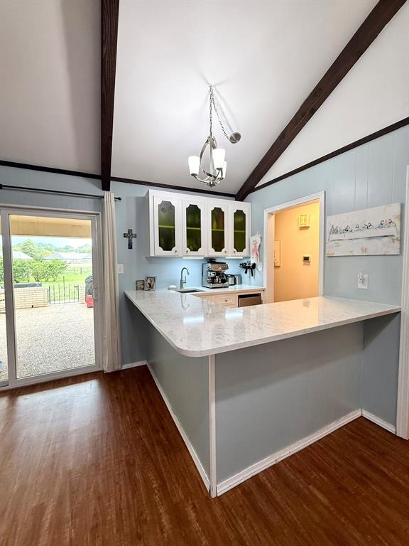 7514 Camelback Drive Property Photo 14