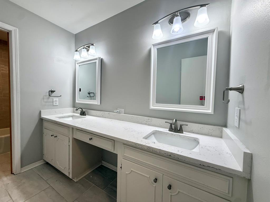 7514 Camelback Drive Property Photo 30