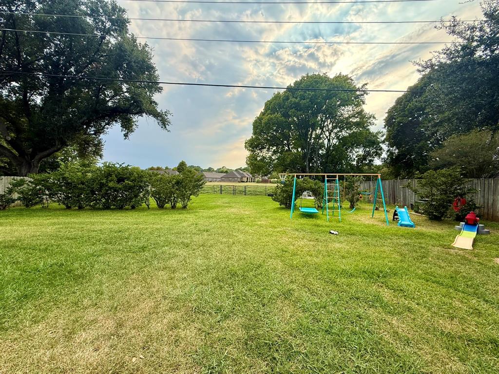 7514 Camelback Drive Property Photo 37