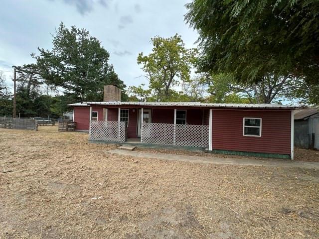 4395 S Fm 2869 Property Photo 1