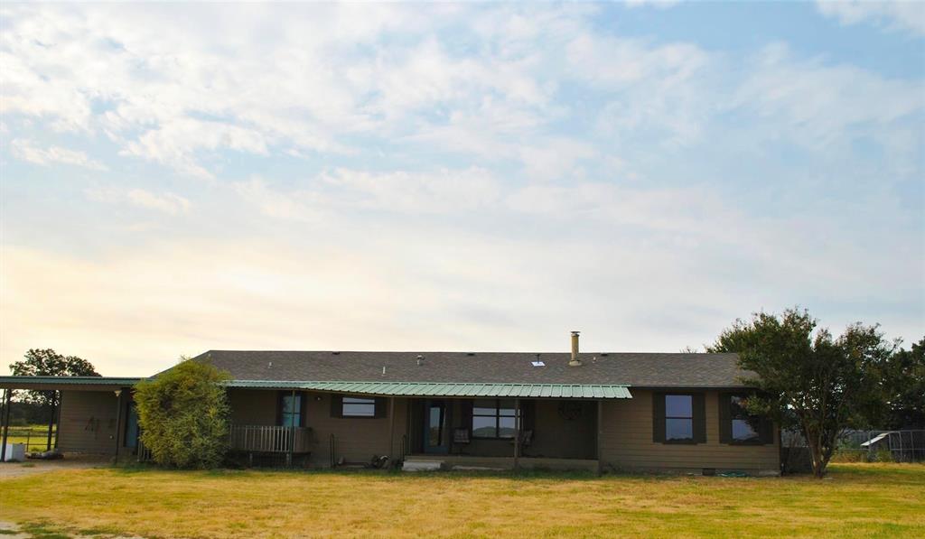 601 Highway 588 Property Photo 1